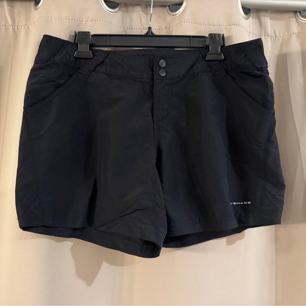 Women's Columbia PFG Black Shorts